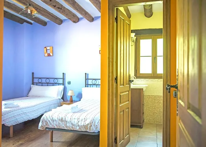 Cosy House + Mountain View 度假居